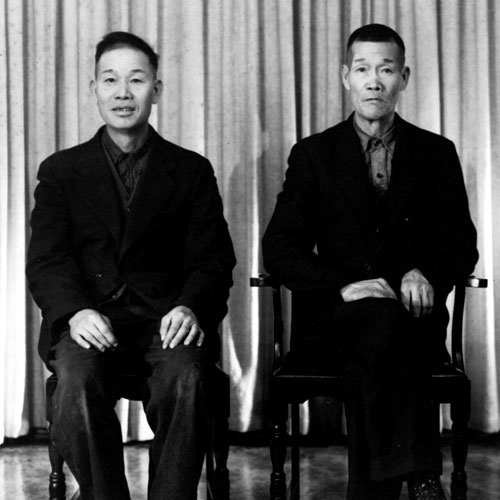 2-Chinese-male-sitting, WONG Fang and WONG Fee
